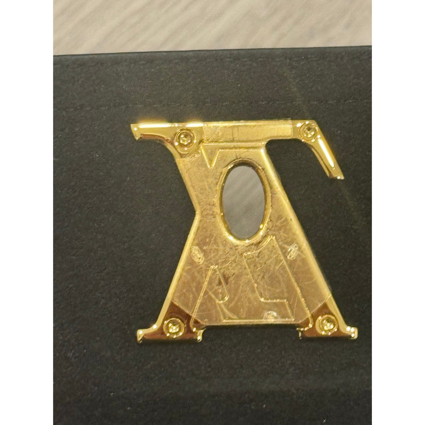 Lv lockme tender