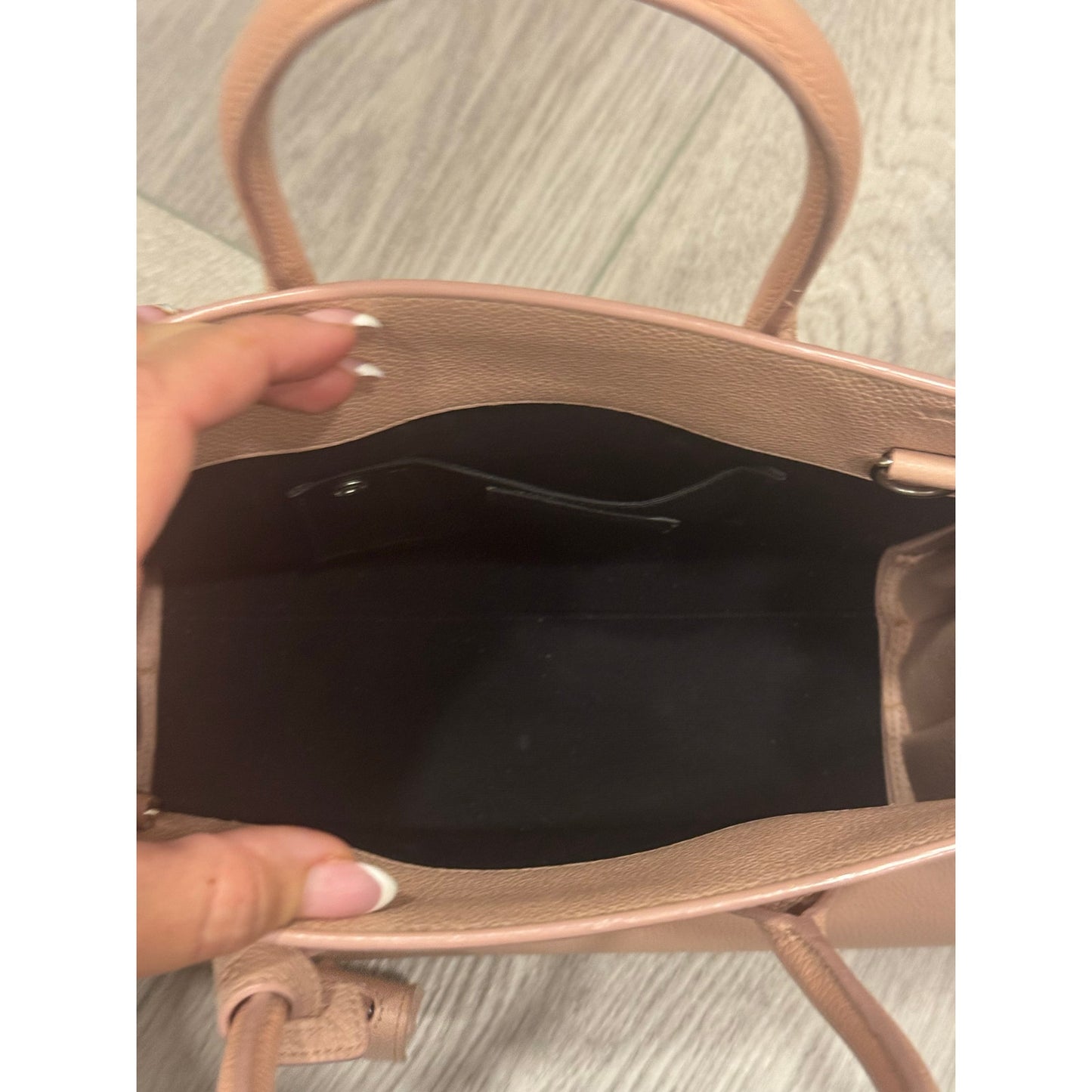 Saint Laurent Sac de Jour Leather Bag – Pink Beige