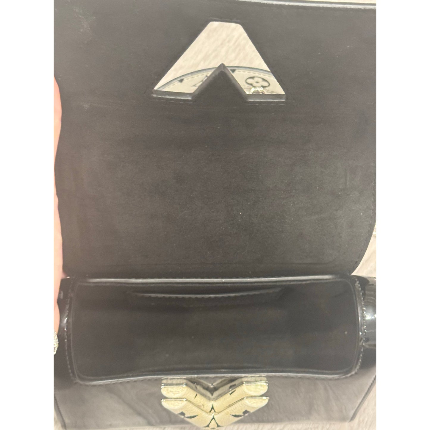 Lv twist black patent
