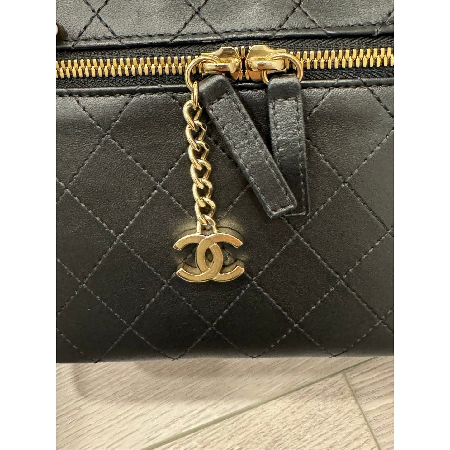 Chanel vintage lambskin vanity black with light gold hardware