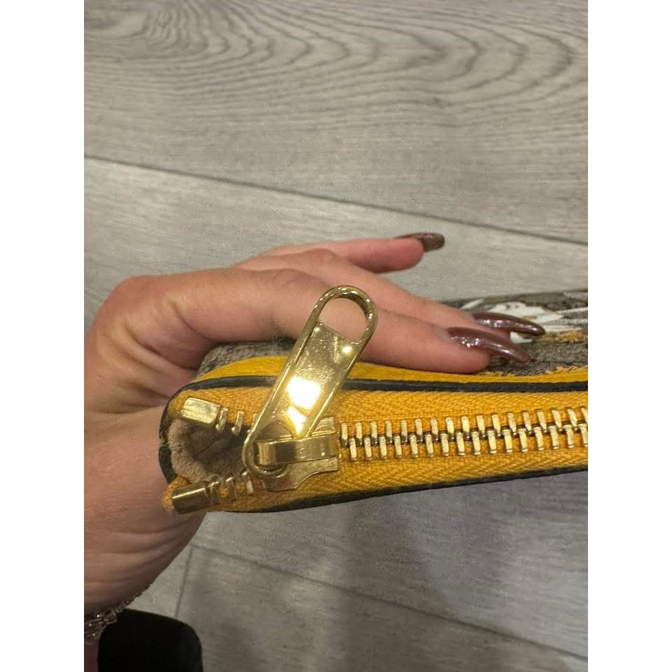 Gucci floral pouch