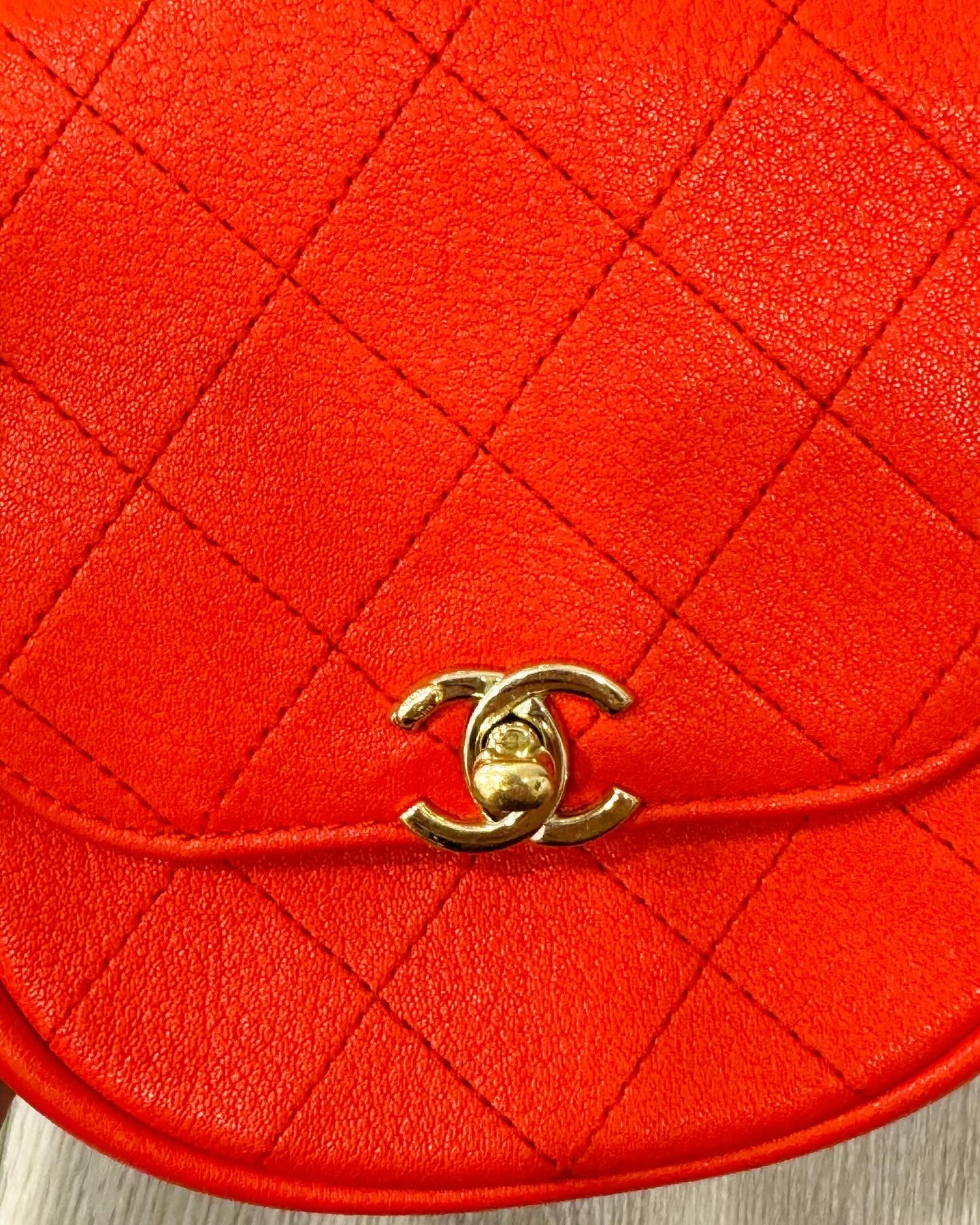 Chanel Red Calfskin shoulder bag