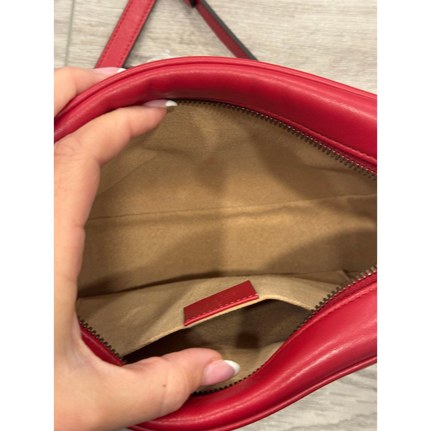 Gucci marmont red camera bag