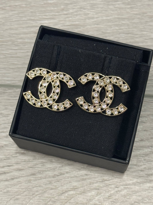 Cc large studs