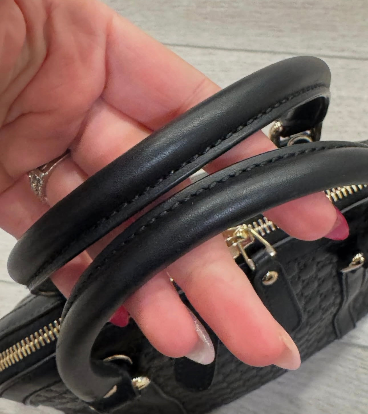 Gucci dome top handle