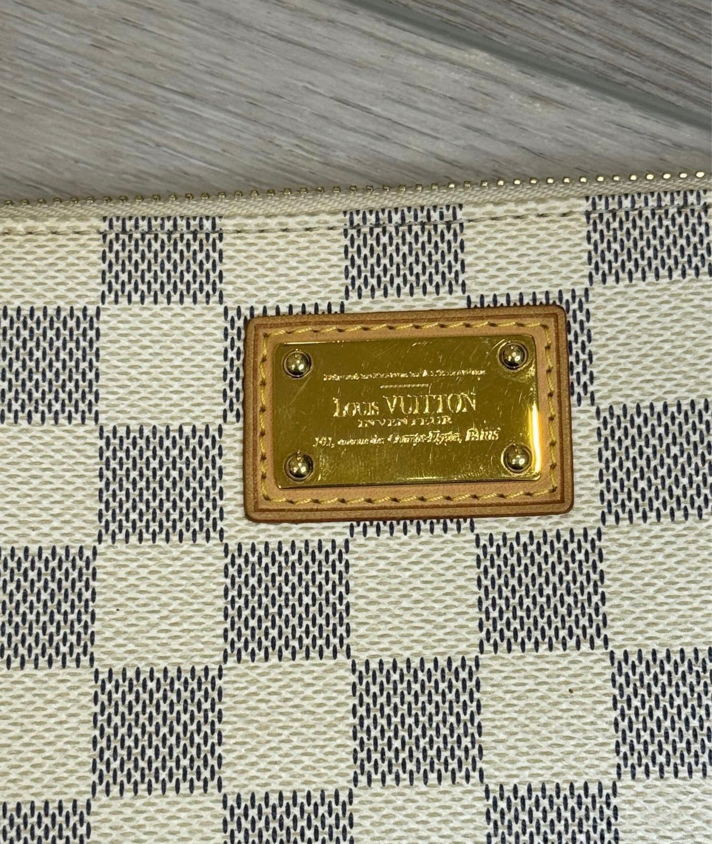 Louis Vuitton Mila pouch