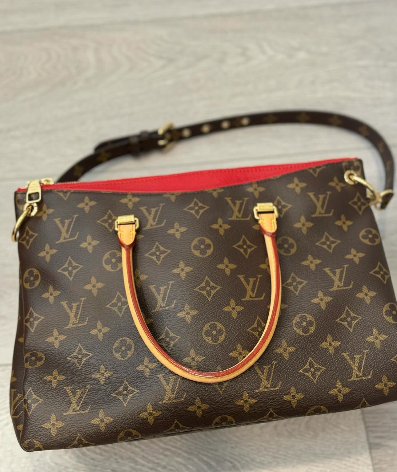 Louis Vuitton Pallas Momogram Red