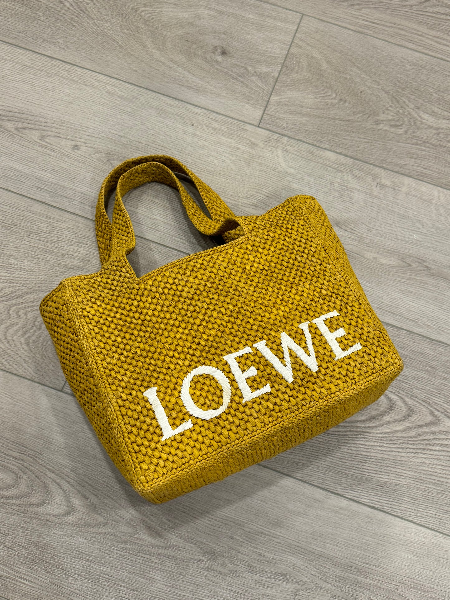 Loewe Raffia